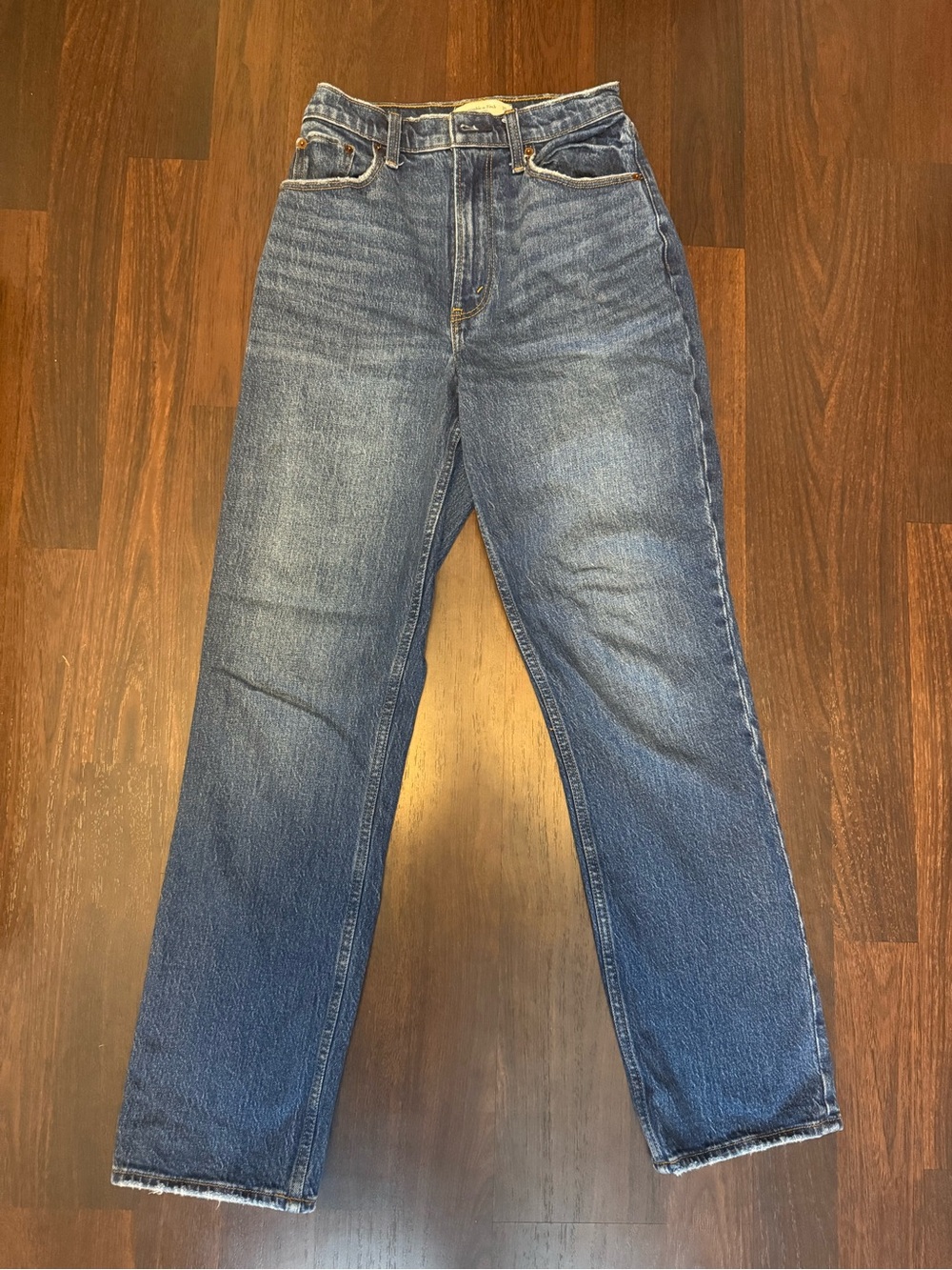 Abercrombie & Fitch Curve Love 90s Straight Ultra High Rise Jean